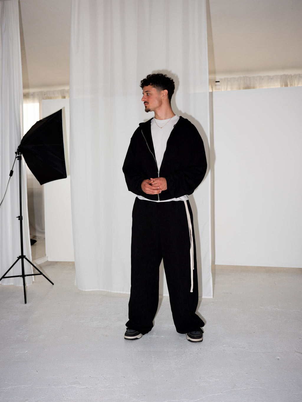 THE SET                    ( SWEATPANT + SWEATZIP )