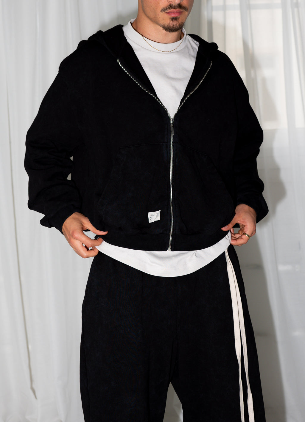 SWEATZIP washed black